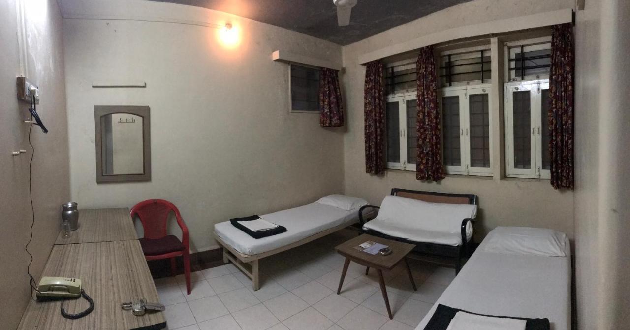 Hotel Satkar Cafeteria Belgaum Exterior foto