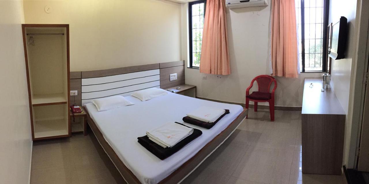 Hotel Satkar Cafeteria Belgaum Exterior foto